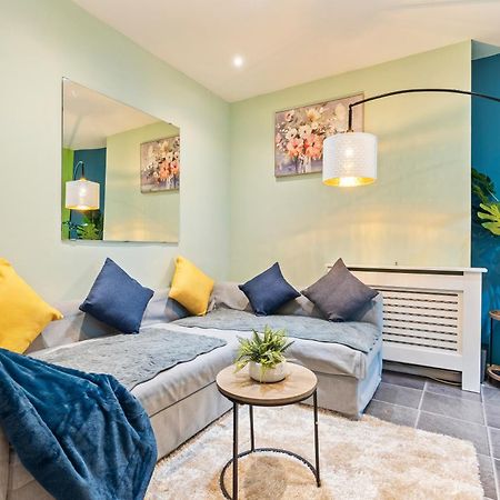 Comfy 4Br House Close To Subway London Eksteriør billede