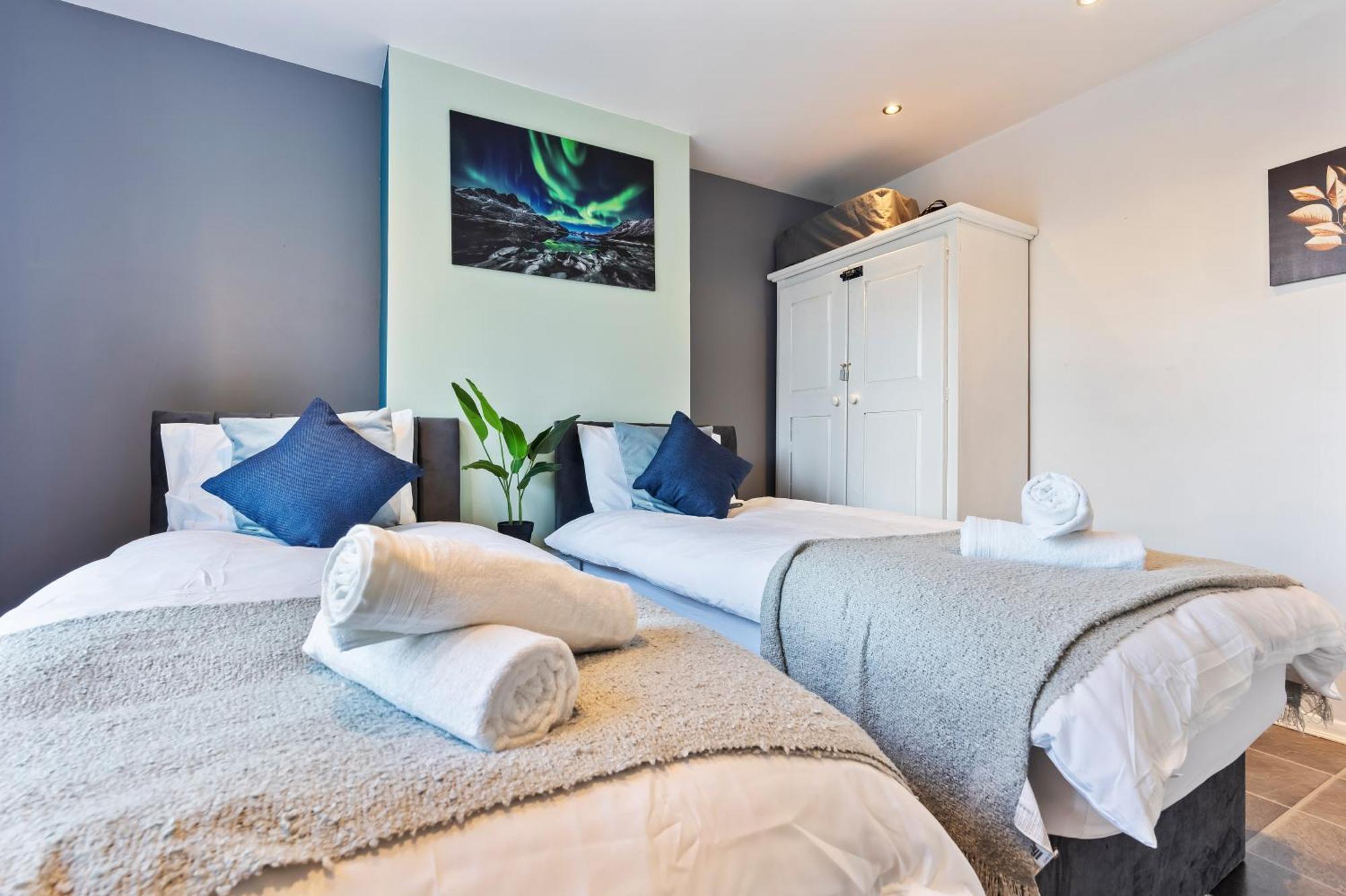 Comfy 4Br House Close To Subway London Eksteriør billede