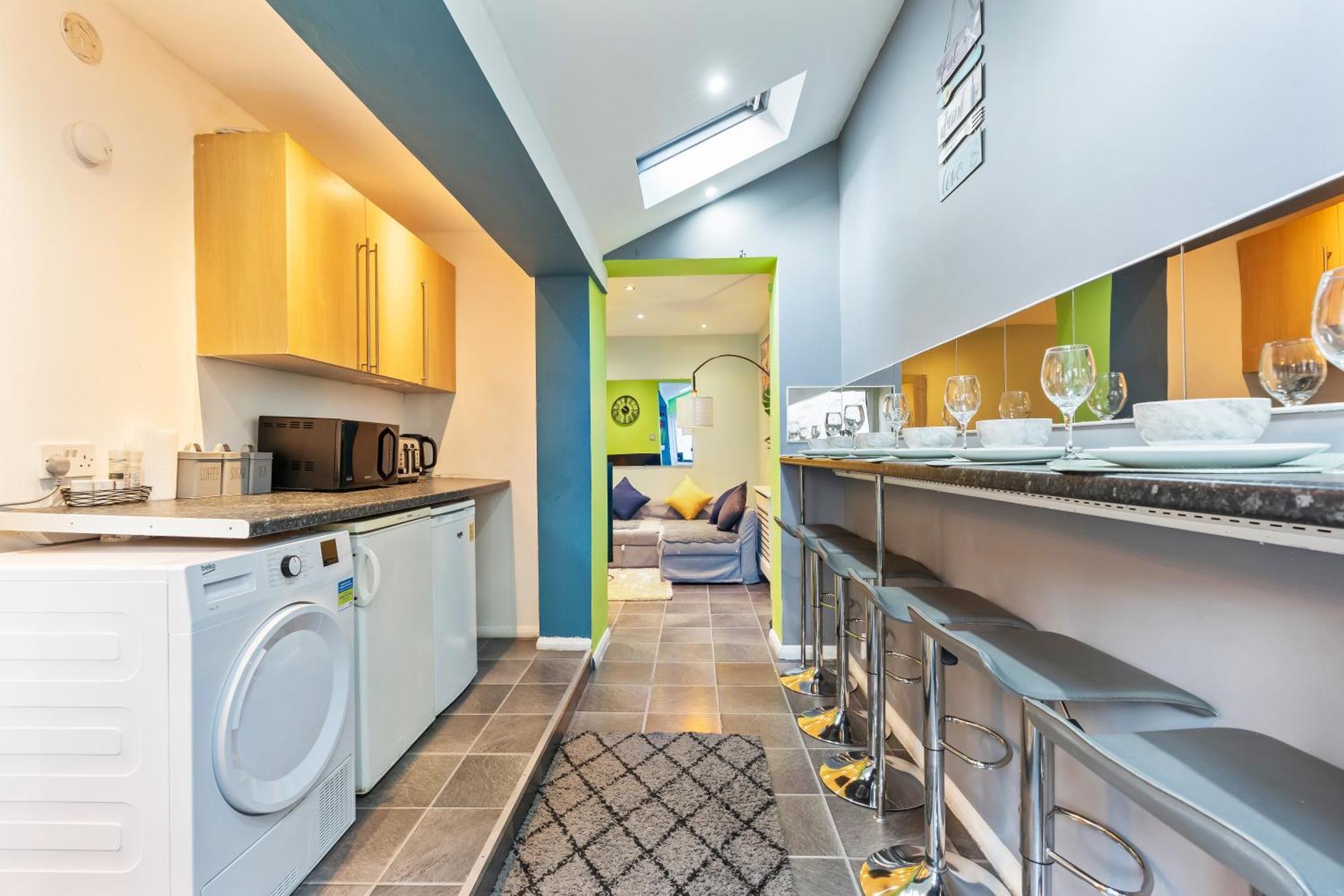 Comfy 4Br House Close To Subway London Eksteriør billede