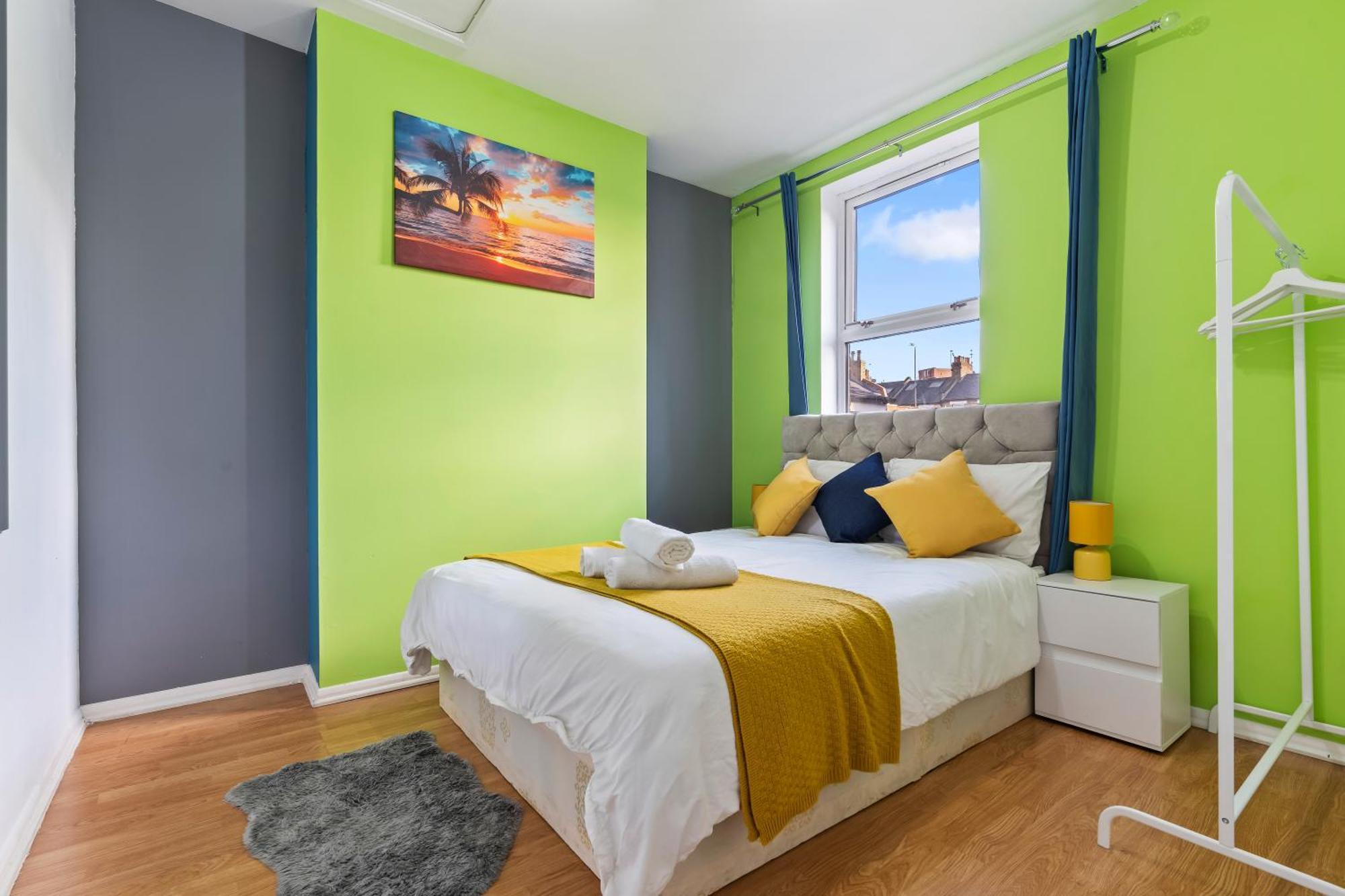 Comfy 4Br House Close To Subway London Eksteriør billede