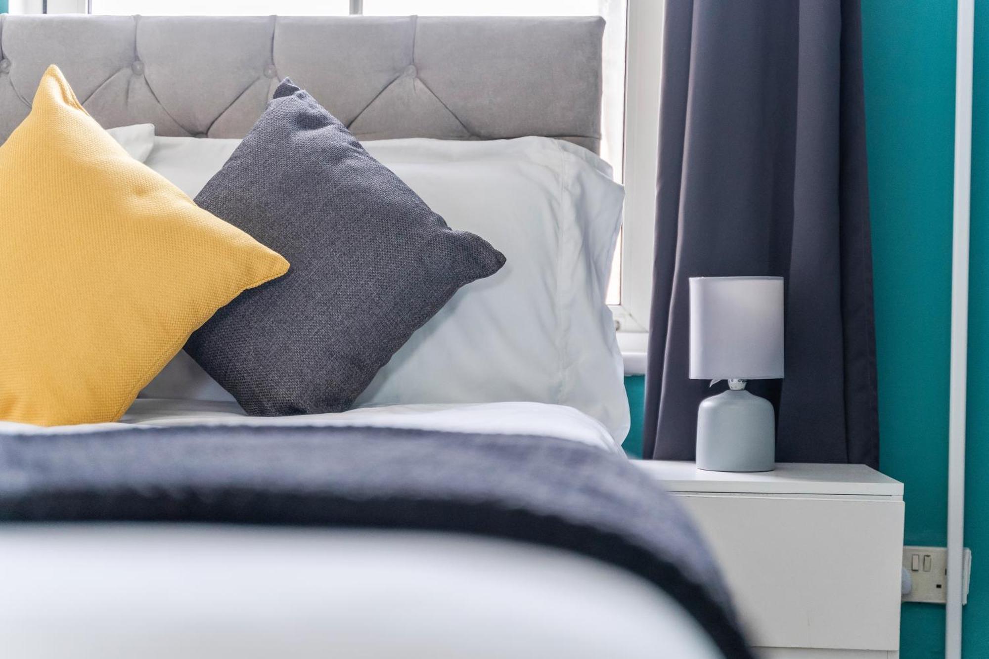 Comfy 4Br House Close To Subway London Eksteriør billede