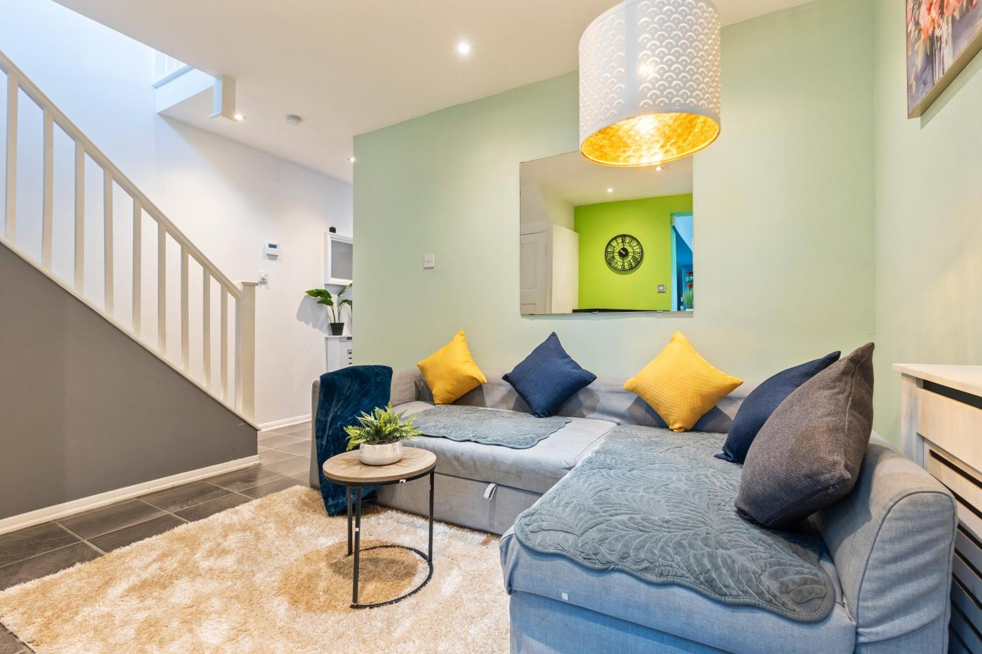 Comfy 4Br House Close To Subway London Eksteriør billede