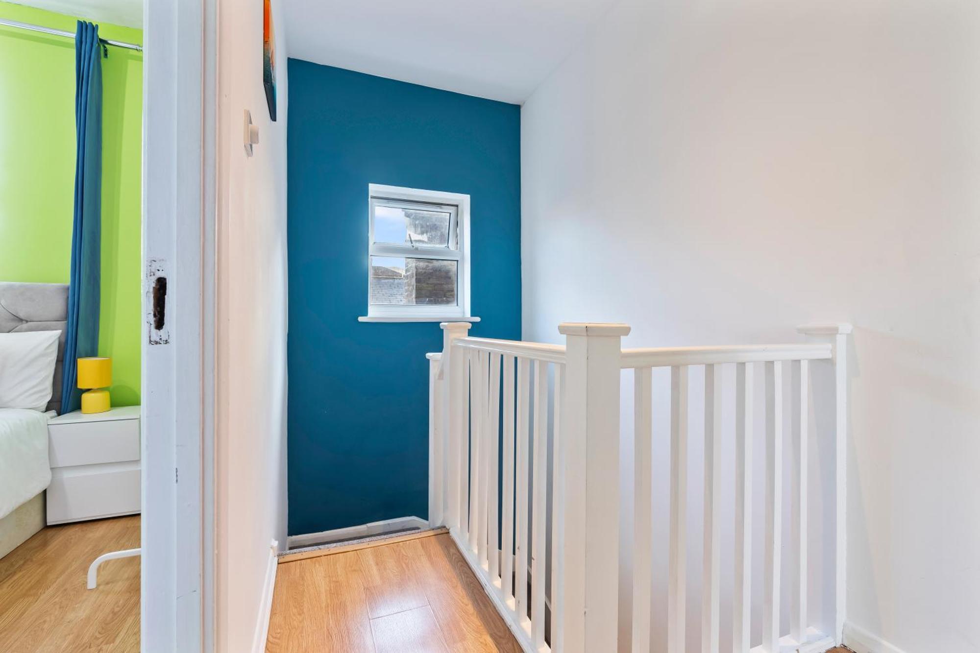 Comfy 4Br House Close To Subway London Eksteriør billede