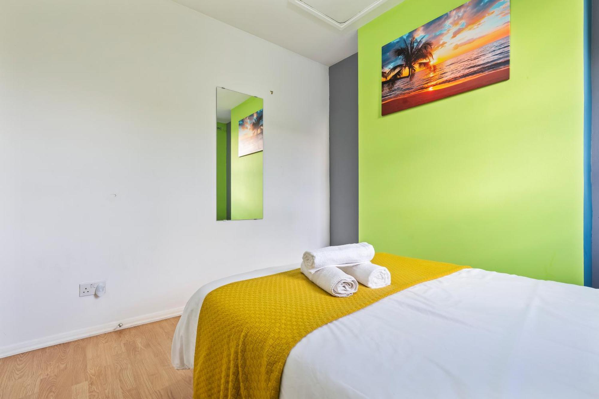 Comfy 4Br House Close To Subway London Eksteriør billede